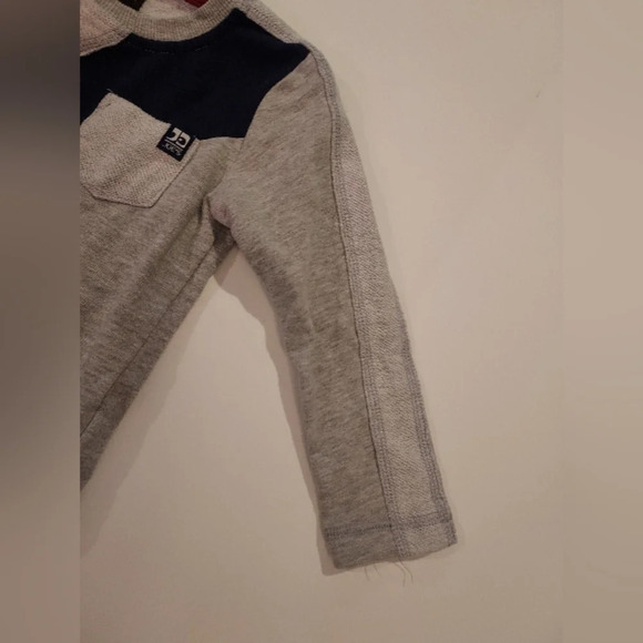 Joe's Toddler Boy 2 Piece Set, Long Sleeve and Jean Joggers in Size 2T - Picture 4 of 10